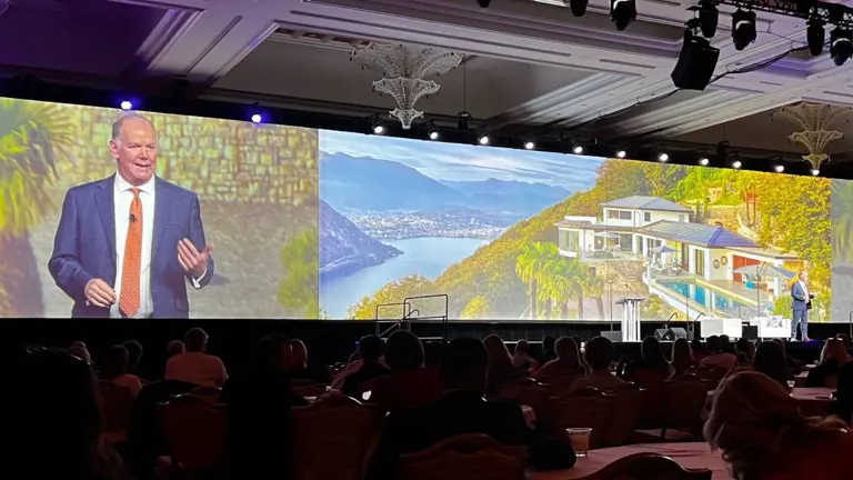 Leading+RE+Las+Vegas+ +5