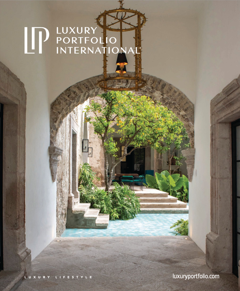 Luxury Portfolio Magazine - Fall 2020, MODERN, SPACIOUS, RELAXING AND INVITING Luxury Portfolio Magazine - Fall 2020